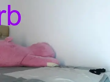 Hot_skinny_xcam  live sex cam