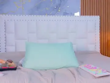 Indiancutiie  live sex cam