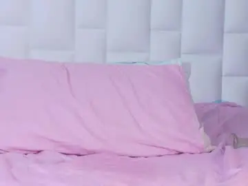 Indiancutiie  live sex cam