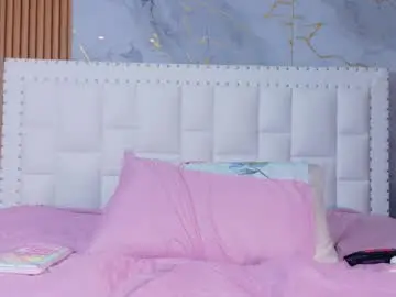 Indiancutiie  live sex cam