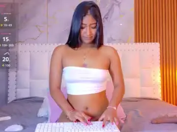 Indiancutiie  live sex cam