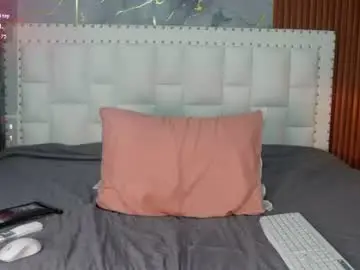 Indiancutiie  live sex cam