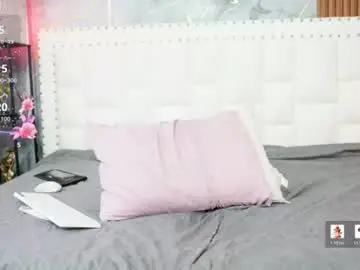 Indiancutiie  live sex cam