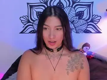 Louanebouroff  live sex cam