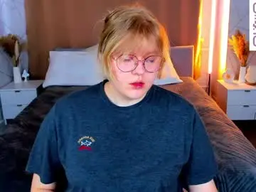 Luna_c0ra  live sex cam