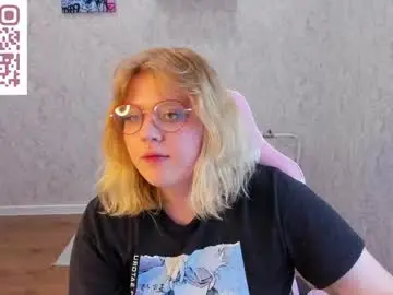 Luna_c0ra  live sex cam