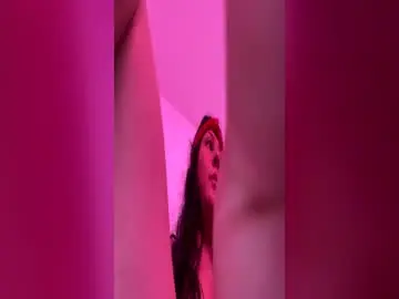 Rose111997  live sex cam