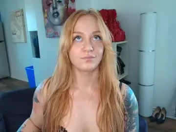 Taylortait  live sex cam