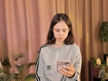 Vacuumbarbie  live sex cam