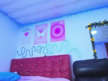 Cloe777_  live sex cam