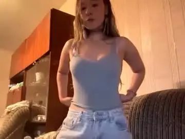 Juliettegussow  live sex cam