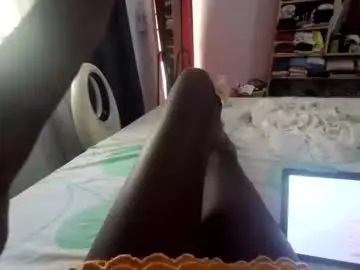 Larisakeylie  live sex cam