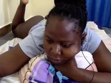 Mamasita2023  live sex cam