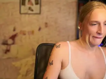 Nicolette__shea_  live sex cam