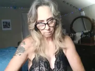 Oldkittykitty  live sex cam