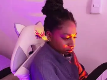 Queen_perla_  live sex cam