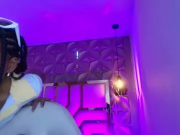 Queen_perla_  live sex cam