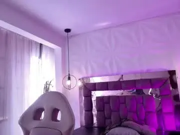 Queen_perla_  live sex cam