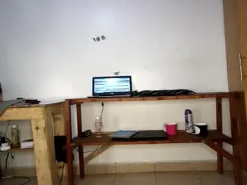 Queenkiah  live sex cam