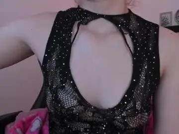 Sara_roades  live sex cam