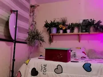 Soy_jessica  live sex cam