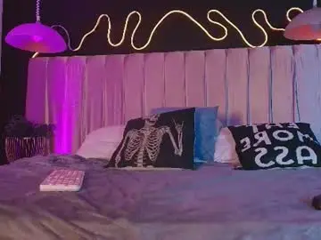 Alixx_von_d  live sex cam