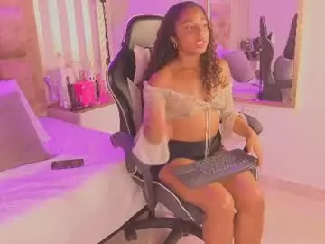 Avis_lara  live sex cam