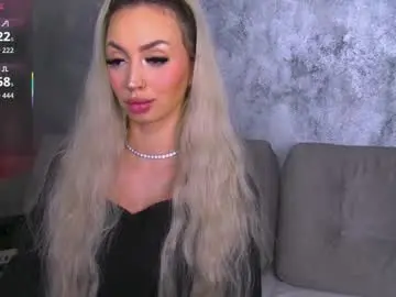 Bambikayy  live sex cam