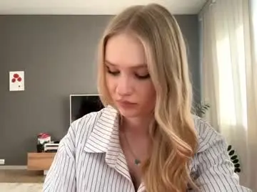 Clarisaprentice  live sex cam