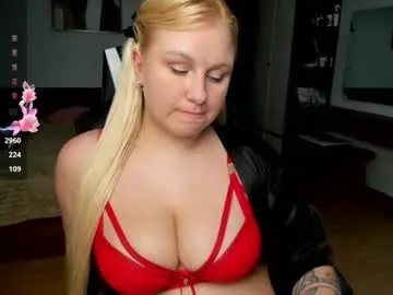 Elly_blondy  live sex cam