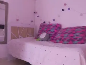 Emily_jonexs_  live sex cam