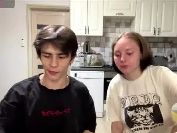 Flowerscouple  live sex cam