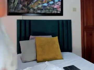 Freyacameron  live sex cam