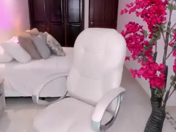 Kloee_brown  live sex cam