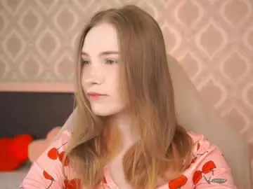 Linalyy  live sex cam