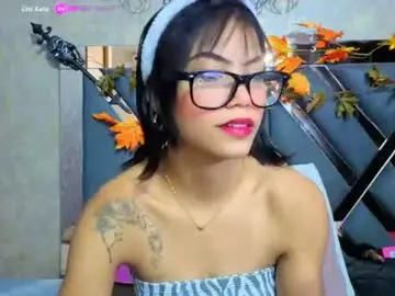 Malia_foox  live sex cam