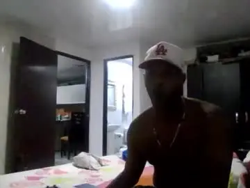 Milto1254  live sex cam
