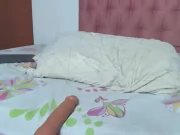 Sweetscaarlett  live sex cam
