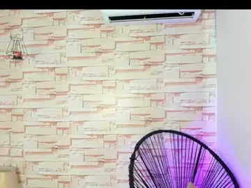 Tiffanyy_777  live sex cam