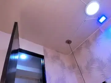 Tyna01  live sex cam