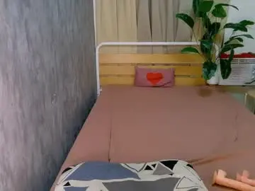 Urqueenofhumiliation  live sex cam