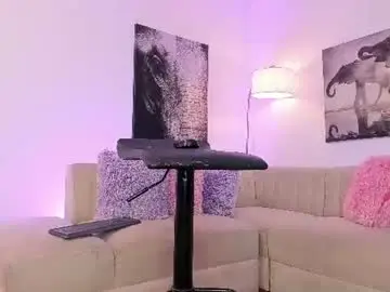 Alaiia7  live sex cam