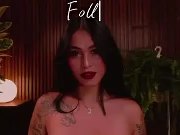Carolinerousev  live sex cam