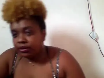 Chuubbyebony  live sex cam
