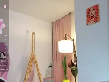 Colette_e  live sex cam