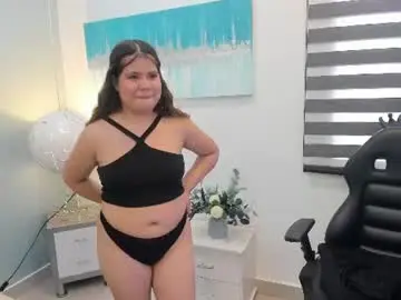 Elara_cross  live sex cam