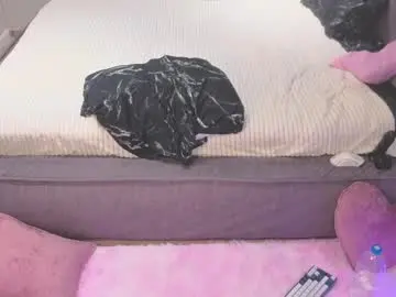 Krisstun  live sex cam