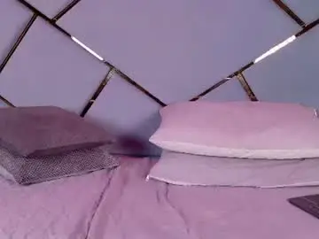 Melanie_sm  live sex cam