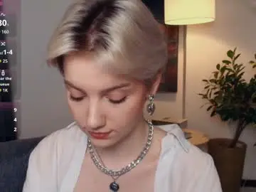 Nakishacroshaw  live sex cam