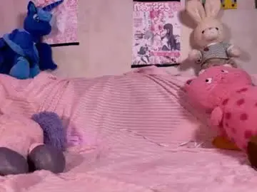 Pickmelilly  live sex cam